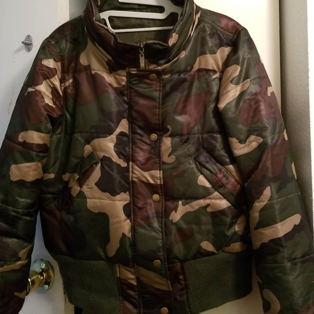 Camo bomber jacket